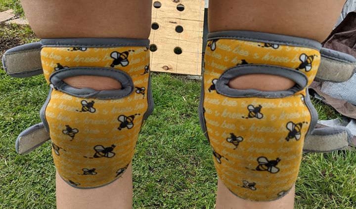 Confirming how comfortable and protective the gardening knee pads