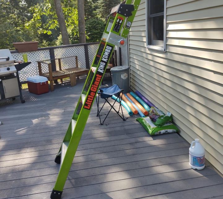 Having the green king gardening  ladder from Little Giant