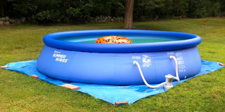 Using the 15 ft above-ground pool pad from Summer Waves