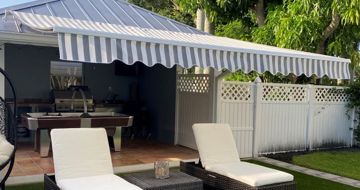 Using the motorized retractable awning from Aleko