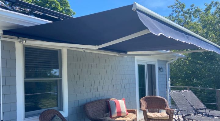 Having the patio retractable awning from Diensweek